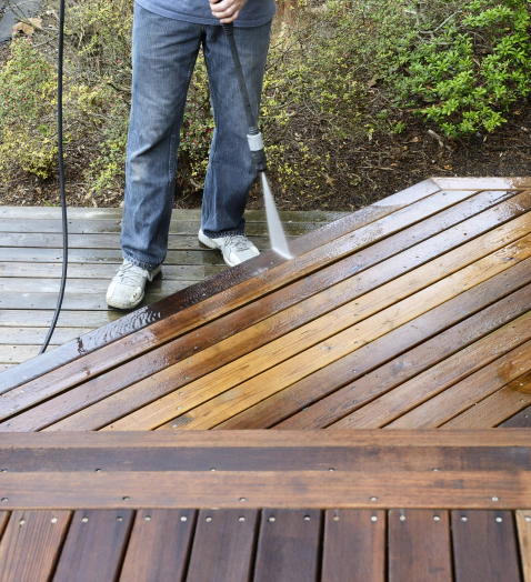 man washing wooden deck cincinnati oh