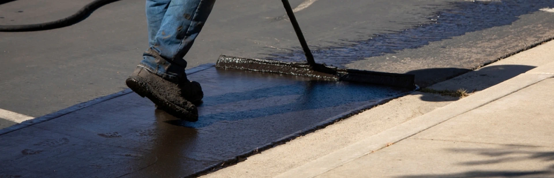 Blacktop and Asphalt Sealing breadcrumb